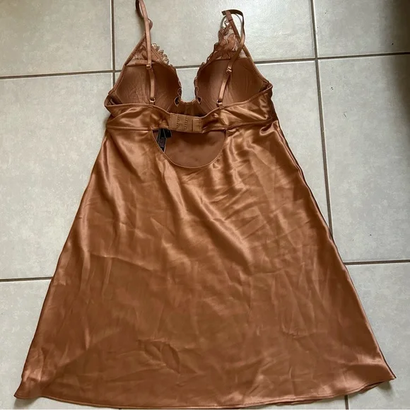 Victoria's Secret gold sequined floral embroidery underwire slip dress - Picture 5 of 8